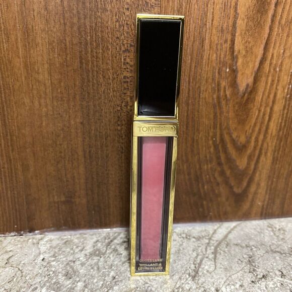 TOM FORD GLOSS LUXE LIPGLOSS .19 OZ / 5.5 ML AUTHENTIC 07 Wicked NWOB - Picture 1 of 4